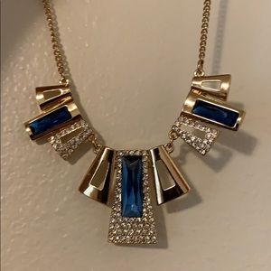 🦎5 for $20🦎Blue jewel statement necklace